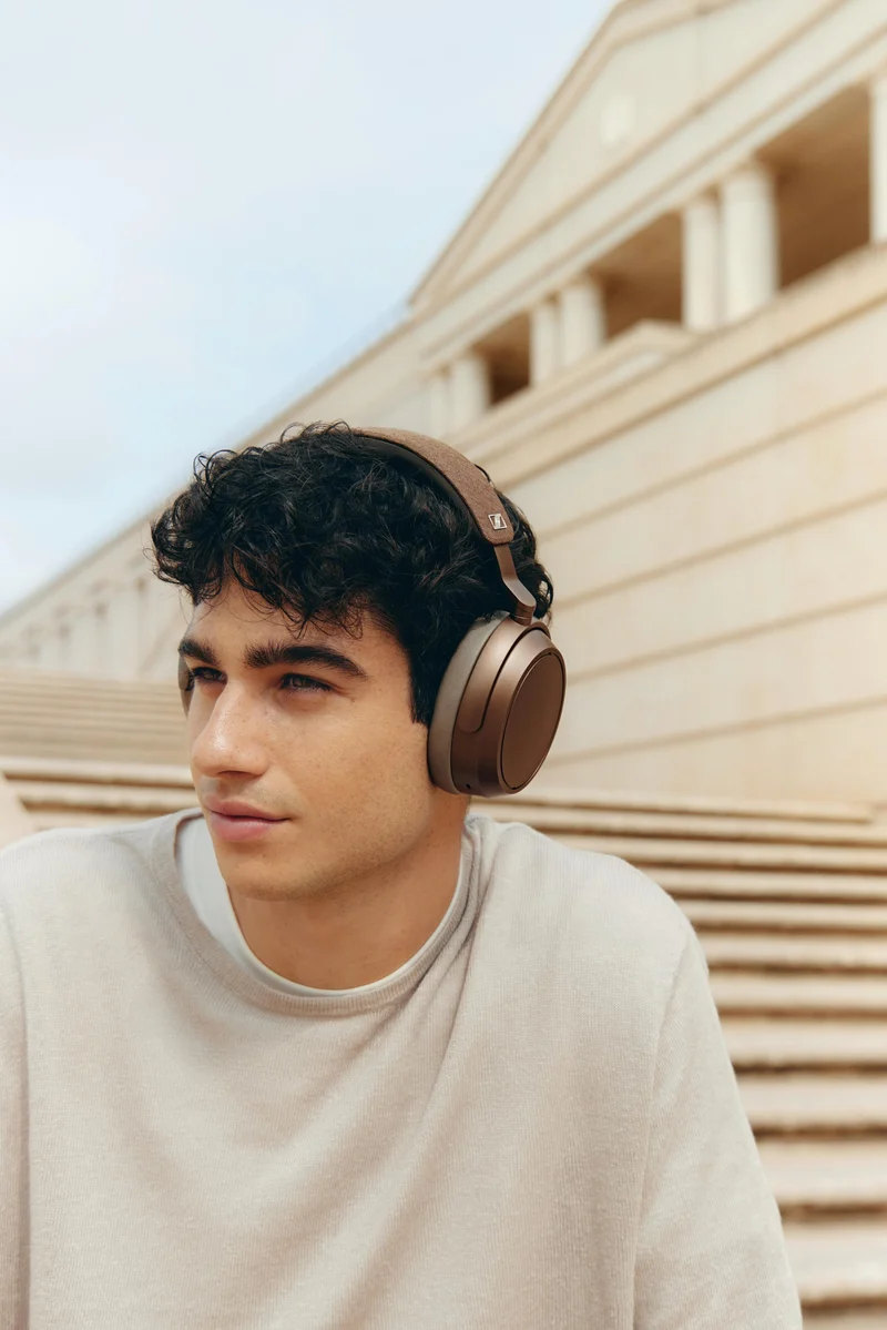 MOMENTUM 4 Wireless Refurbished