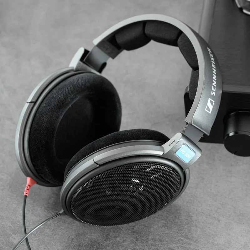 HD 600