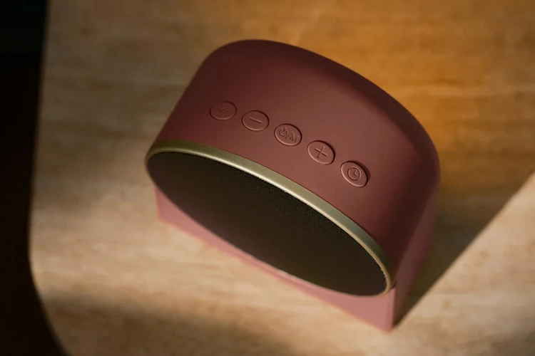 Kreafunk Ivy Alarm Clock with Bluetooth Speaker (Terracotta)