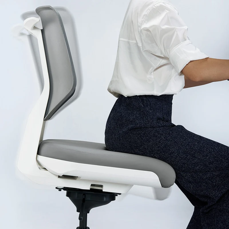 Desky Swivel 3D Tilt Chair (White/Grey)