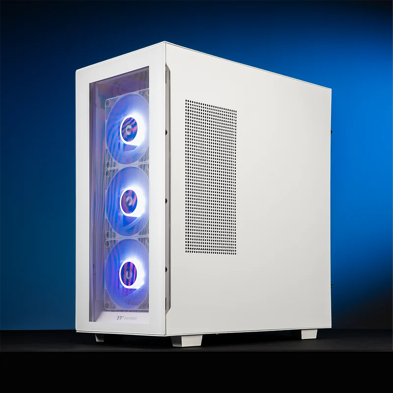 Thermaltake Infinity Pro V7 Snow Gaming Desktop PC (AMD 7500F / RTX 5070 / 32GB RAM)