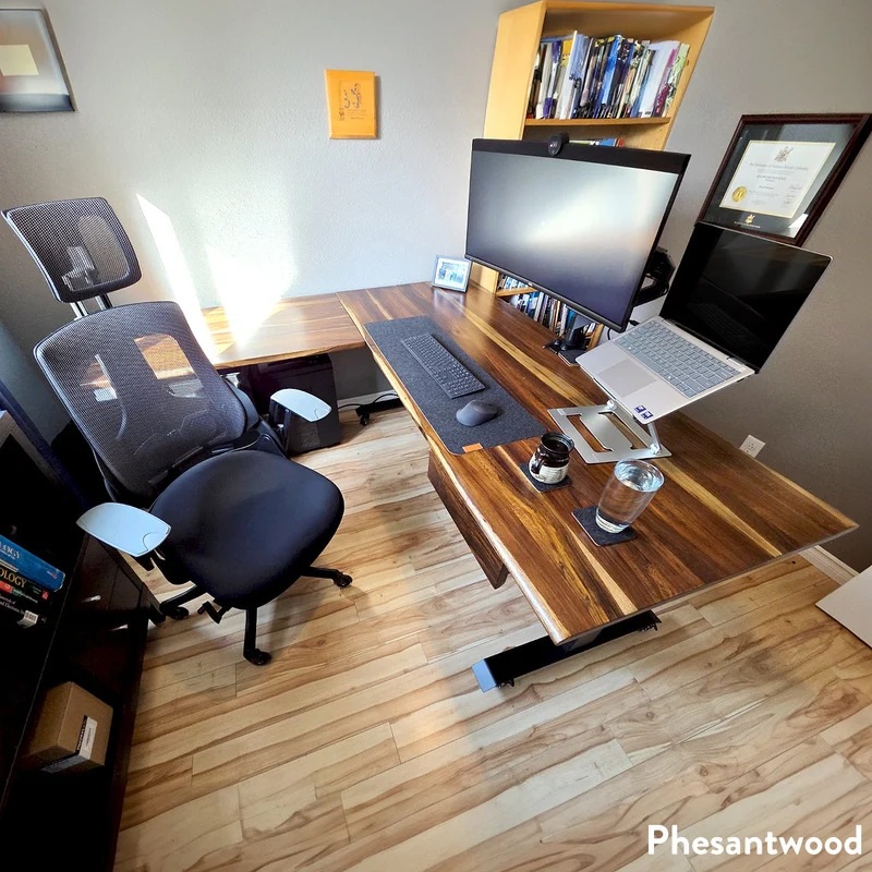Desky Hardwood L-Shape Sit Stand Desk 150 x 155 cm Teak / Wheat Top and Wheat Leg