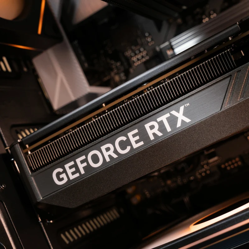 Aftershock Zeal Mini Pro | RTX 5070 | Ryzen 7 7700 | Desktop Gaming PC