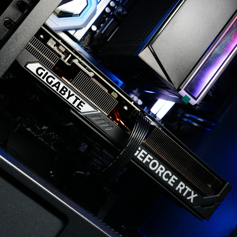 Aftershock Flow Lite | RTX 5070 OC SFF | Ryzen 5 7500F | Desktop Gaming PC