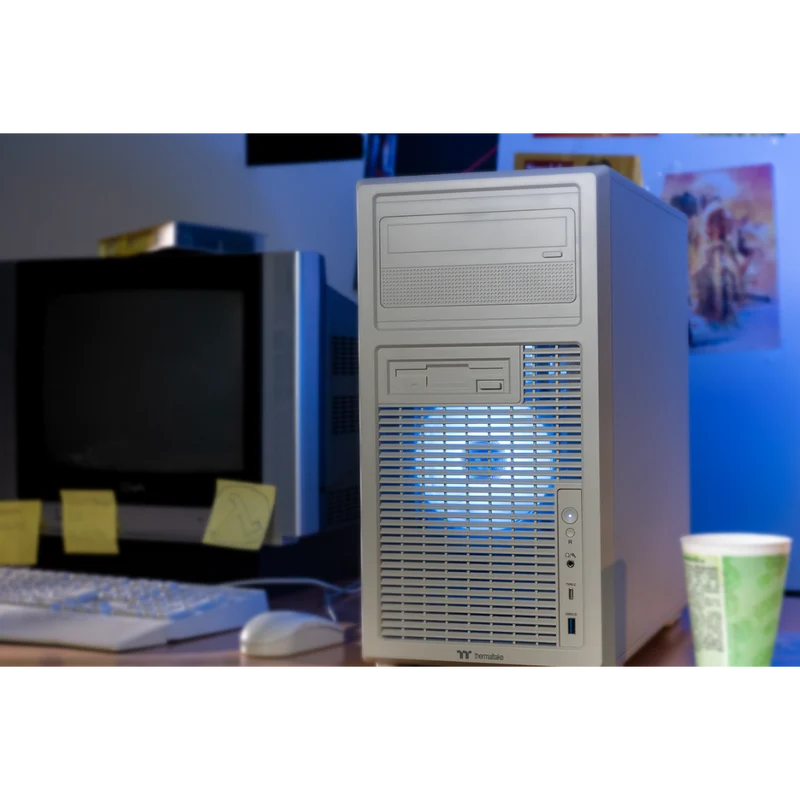 Thermaltake Retro Gaming Desktop PC (Intel 14400F/ RTX 5060 / 32GB RAM)