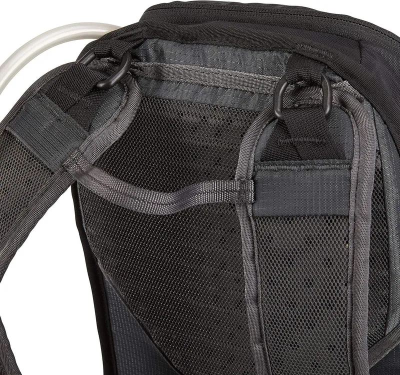 Thule Uptake Hydration Cycling Bike Riding Bag in Black (8L Storage + 2.5L Water Reservoir)
