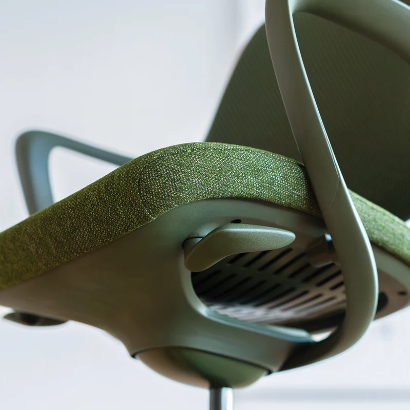 Desky Evoque Low Back Office Chair - Dark Green / No