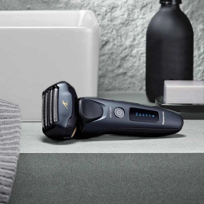 Panasonic ESLV67K Arc5 Wet/Dry Electric Shaver (Matte Black) Bundle with Cleaning Cloth