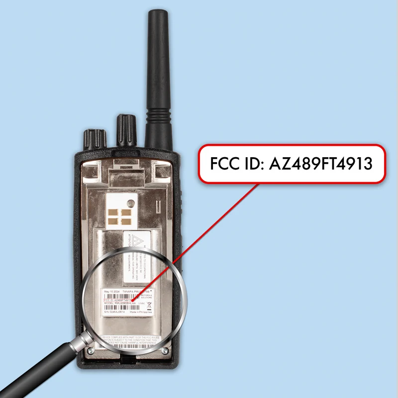 2 Pack of Motorola RMU2080d Business Two-Way Radio LED Display 2 Watts/8 Channels