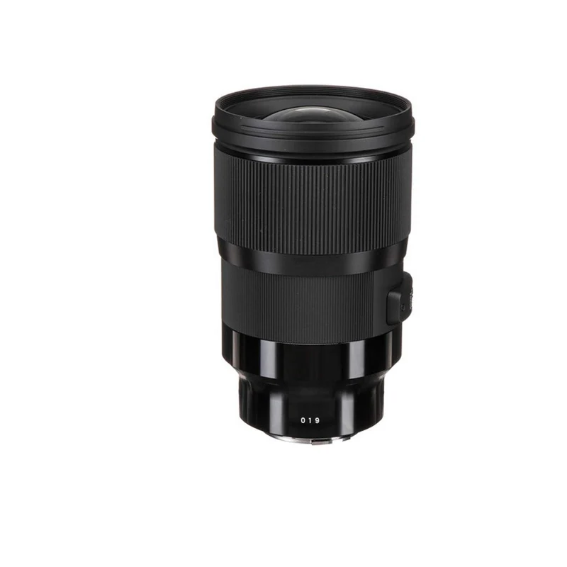 Sigma 28mm f/1.4 DG HSM Art Lens (Sony E) with 64GB Memory Card and UV Filter