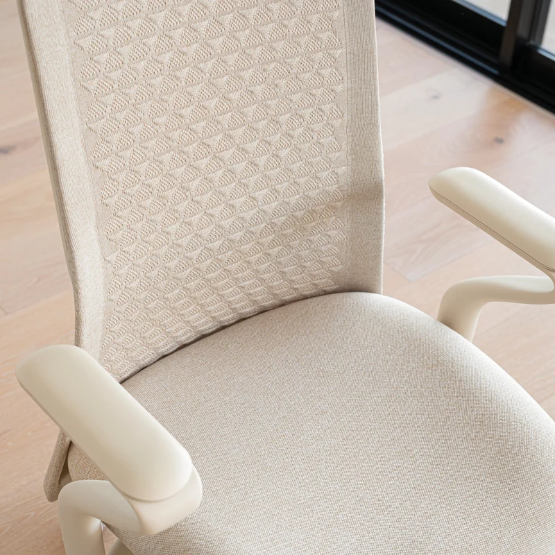 Desky Pro Ergonomic Mesh Chair with Headrest Pink