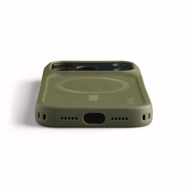 Bellroy Venture Case for iPhone 18 Pro (Woodlands)